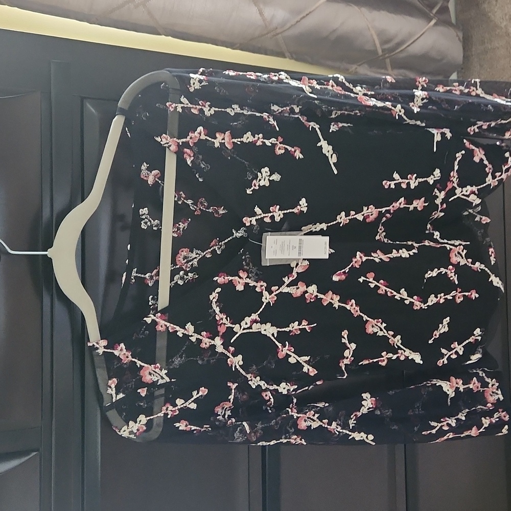 Whitehouse Black Market blouse 2fer with built-in camisole!!